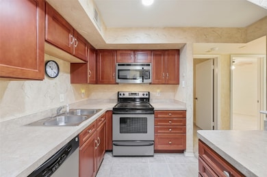 2311 Basil Dr unit C105, Arlington, TX 76006 - photo 6