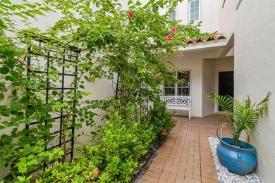 3155 Lake Ellen Dr, Tampa, FL 33618 - photo 5