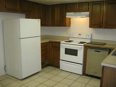 8526 Carriage Creek Dr, Houston, TX 77064 - photo 4