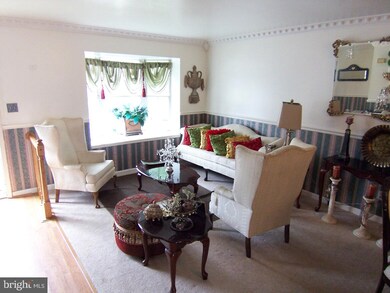 717 Saint Peters Ct, Edgewood, MD 21040 - photo 4