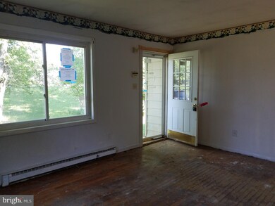 5700 Hodges Rd, Sykesville, MD 21784 - photo 2