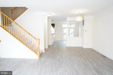 11412 Log Ridge Dr, Fairfax, VA 22030 - photo 5