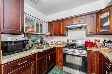 8414 Columbus Ave unit 10, North Hills, CA 91343 - photo 5