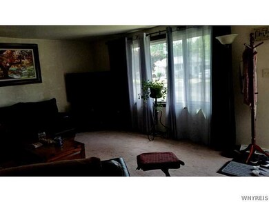 747 Castlebar Dr, North Tonawanda, NY 14120 - photo 4