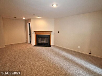 12586 Kempston Ln unit 8-82, Woodbridge, VA 22192 - photo 3