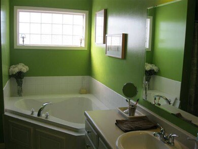 5448 Bear Creek Pass, Auburn, IN 46706 - photo 7