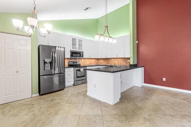 1141 Summit Place Cir unit B, West Palm Beach, FL 33415 - photo 5