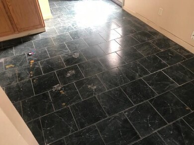 1205 M St SW, Cedar Rapids, IA 52404 - photo 6