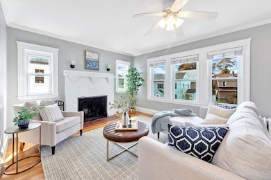 11-15 Kings Beach Terrace unit 15, Swampscott, MA 01907 - photo 2