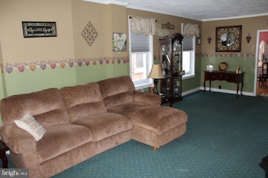 1315 E 9th St, Crum Lynne, PA 19022 - photo 6