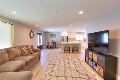 2744 S PECAN