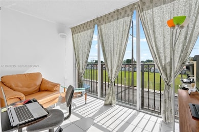 9401 SW 4th St unit 3016, Miami, FL 33174 - photo 4