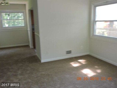 16007 Crest Dr, Woodbridge, VA 22191 - photo 3