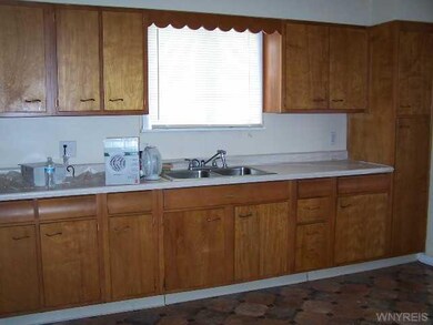 Kitchen back house