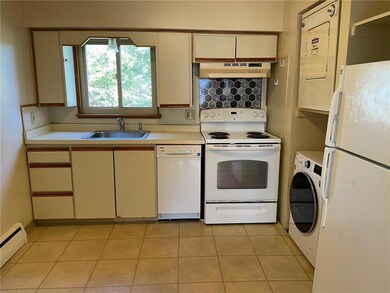 2331 W Fairmont St, Allentown, PA 18104 - photo 4