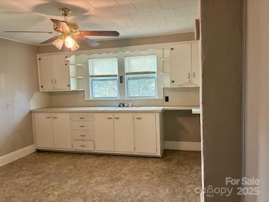 2219 6th Ave NW, Hickory, NC 28601 - photo 6