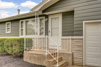 1337 N Fender Ave, Springfield, MO 65803 - photo 2