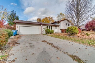 1621 E Tall Timber Loop, Post Falls, ID 83854 - photo 2