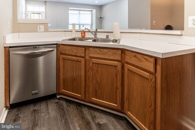 9200 Cardinal Forest Ln unit 50, Lorton, VA 22079 - photo 7