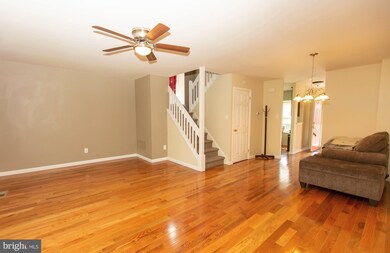 517 Bassett Ln, Norristown, PA 19403 - photo 3