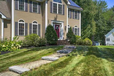 16 Eastgate Rd, Derry, NH 03038 - photo 2