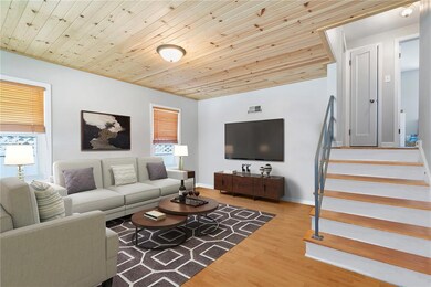 1120 24th St SE, Cedar Rapids, IA 52403 - photo 3