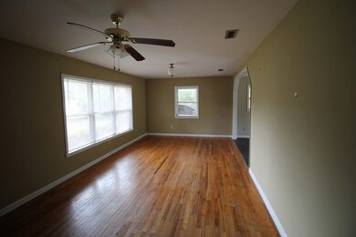 302 S College St, Sparks, GA 31647 - photo 5