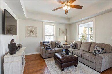 823 G Ave NW, Cedar Rapids, IA 52405 - photo 4