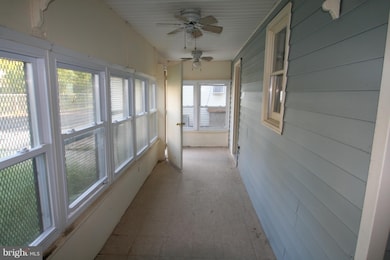 406 Mentor Ave, Capitol Heights, MD 20743 - photo 2