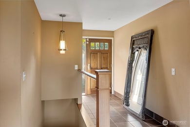 9100 Olympic View Dr, Edmonds, WA 98026 - photo 2