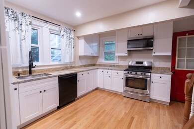 29 Oval Rd, Quincy, MA 02170 - photo 7