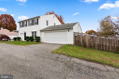 2419 Yarmouth Ln, Crofton, MD 21114 - photo 3