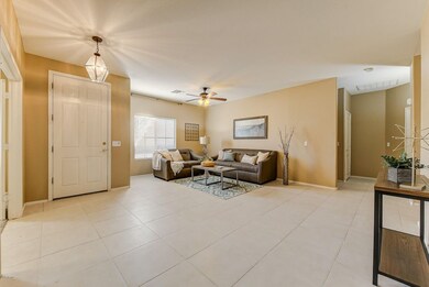 108-FrontRoom_4[1]