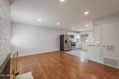 Living_Room_Kitchen