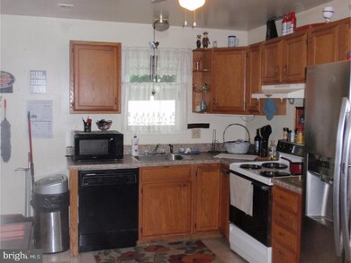 12 Buttonwood Ave, New Castle, DE 19720 - photo 4