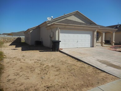 14265 Desert Stone Dr, Horizon City, TX 79928 - photo 2