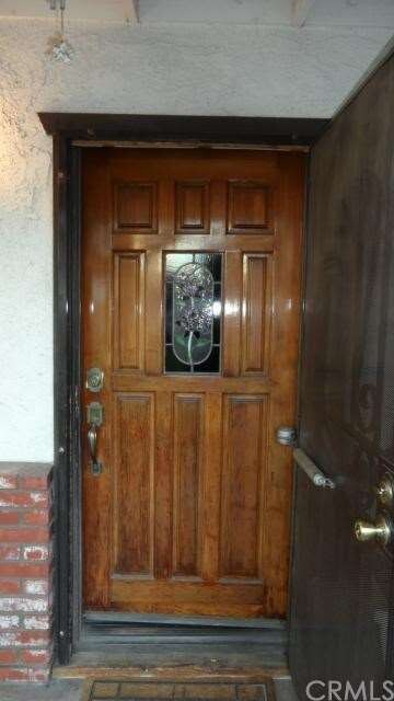 front door comes with security door