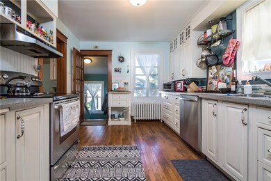 6 Eustis Ave, Newport, RI 02840 - photo 5