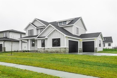 9113 Abram Dr, West Des Moines, IA 50266 - photo 2