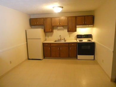 545 Calef Rd unit 26, Manchester, NH 03103 - photo 3