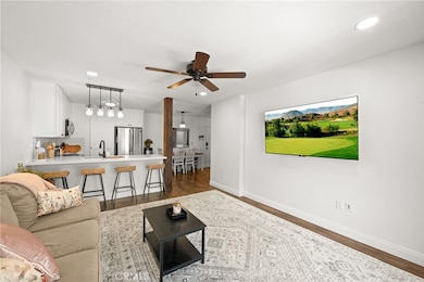 The Franciscan unit 366, San Diego, CA 92108 - photo 3