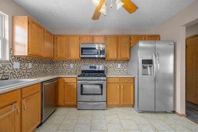 733 Copper Line Rd, Maryville, IL 62062 - photo 5