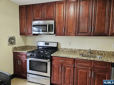 1140 Valley Rd unit 1B, Wayne, NJ 07470 - photo 3