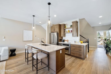13-web-or-mls-18 on Lakeside 3 bed-14