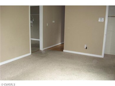 5719 Huntingcreek Dr, North Chesterfield, VA 23237 - photo 5