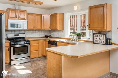 Kitchen_DMD_1727-SMALL