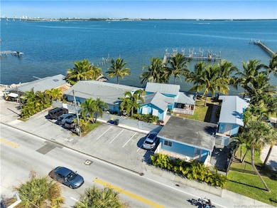 2725 NE Indian River Dr unit 6, Jensen Beach, FL 34957 - photo 2