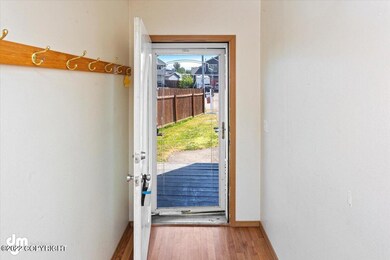 04-Front Entry_DMD_5539