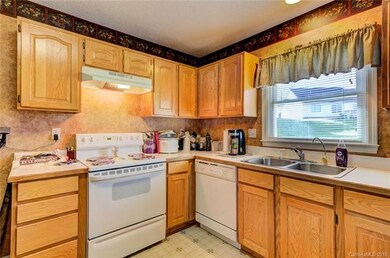 114 Hidden Creek Dr, Salisbury, NC 28147 - photo 2