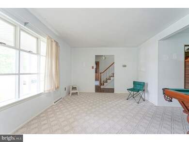 807 Coach Rd, Blackwood, NJ 08012 - photo 4